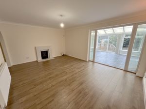 Lounge- click for photo gallery